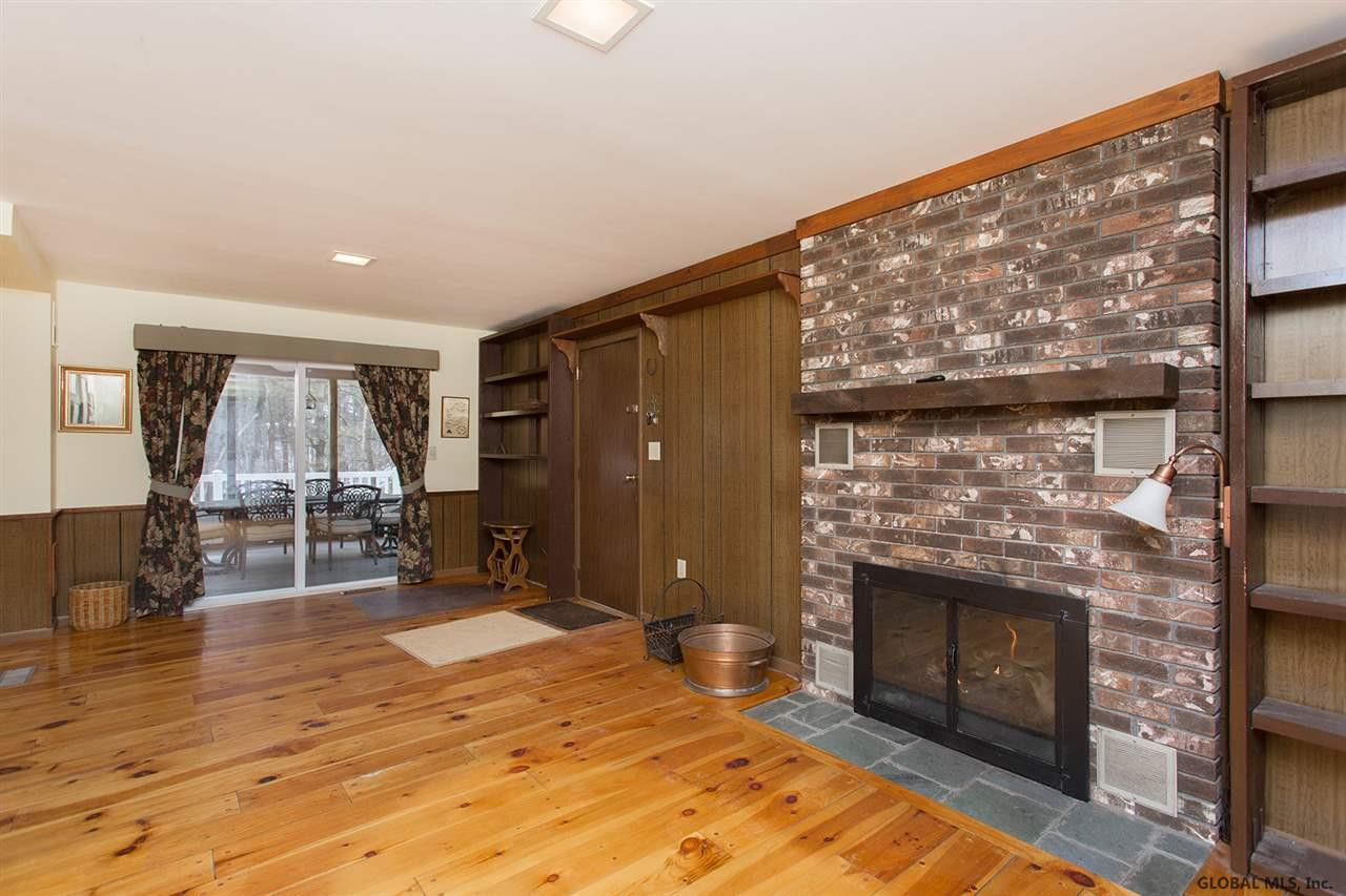 9 Round Table Road Saratoga Springs, NY 12866 - Photo 3 of 25 Photo 3