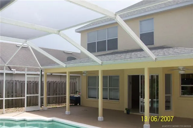 a view of an entrance door of the house