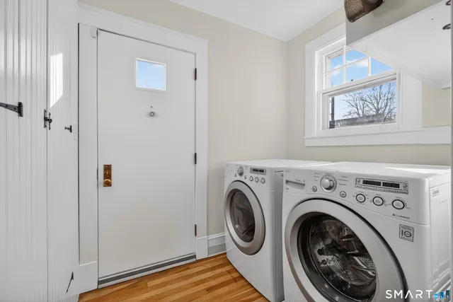 $379,900 | 223 Ledyard Street, New London, CT 06320