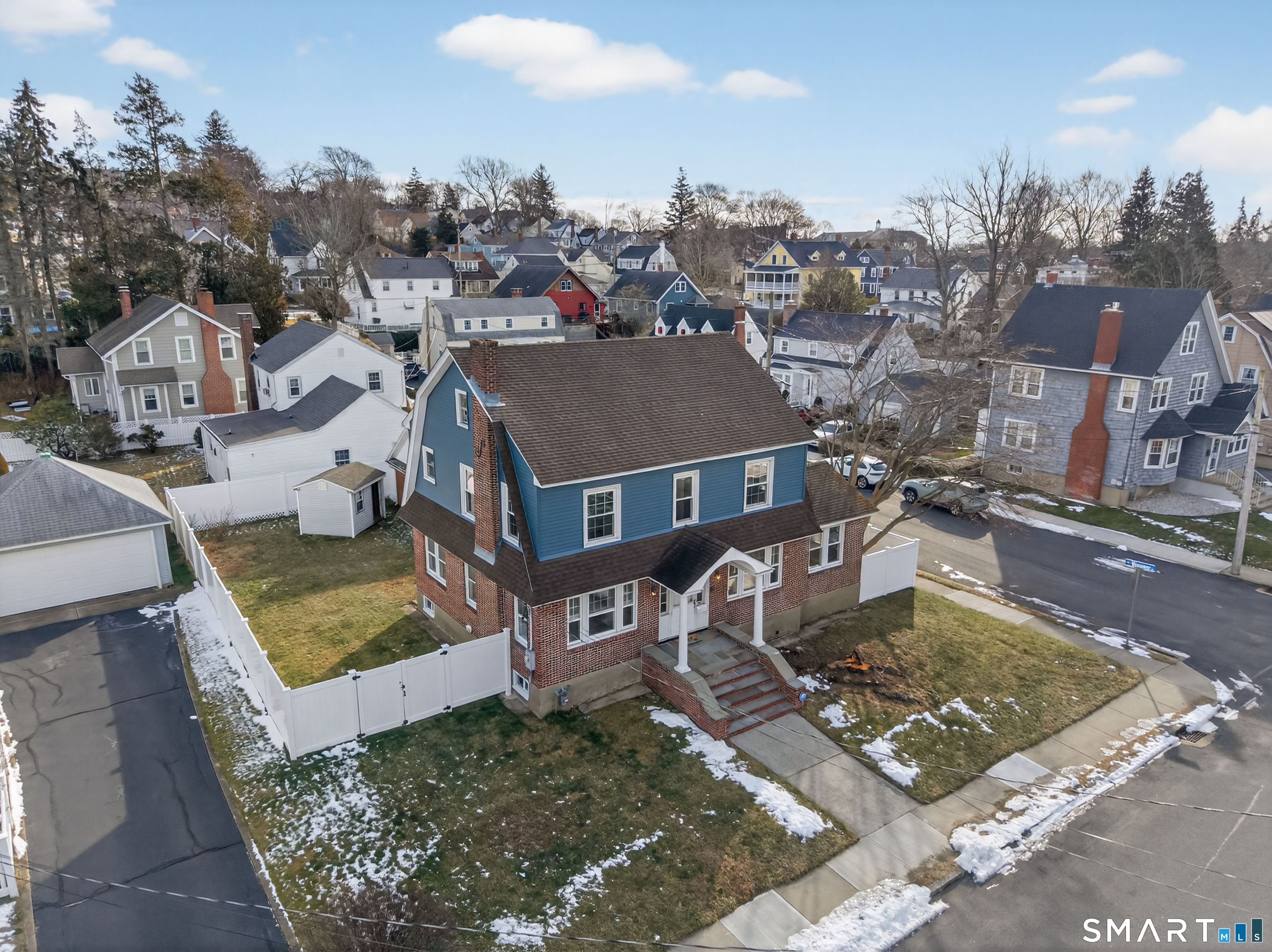 223 Ledyard Street New London, CT 06320 - Photo 3 of 40