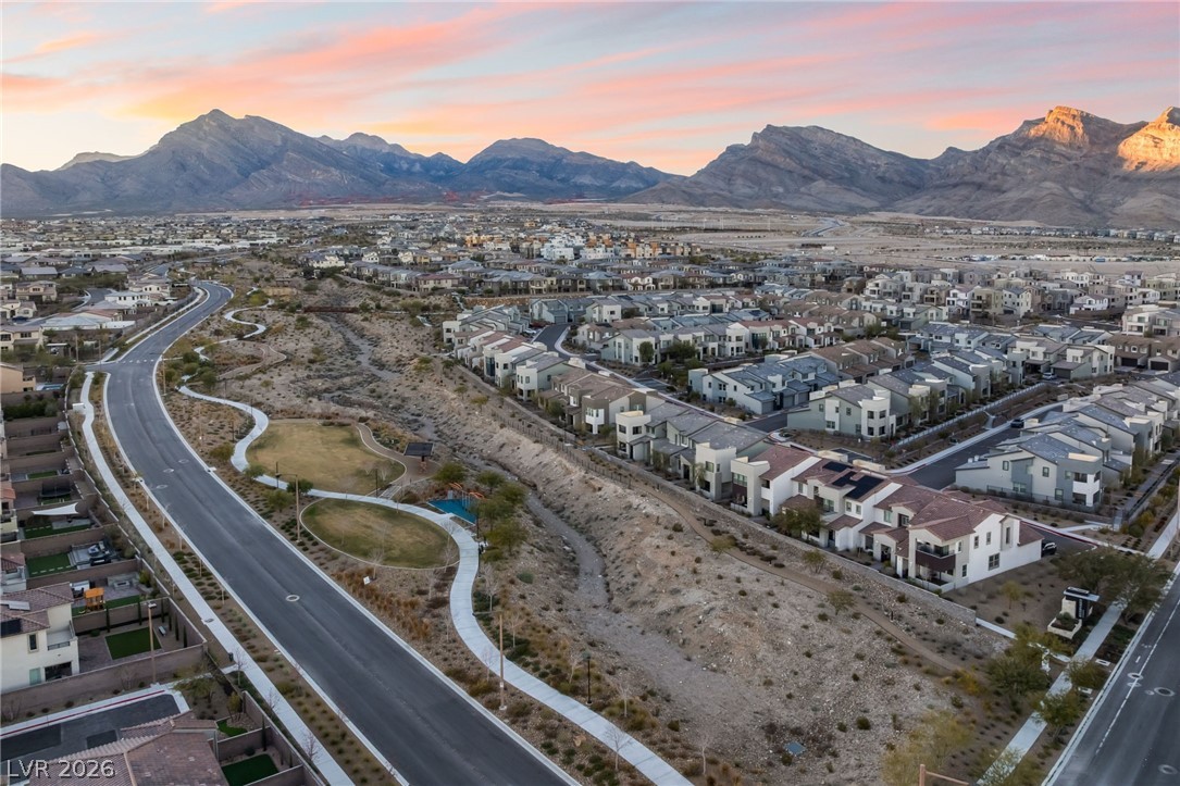 654 Amethyst Point Way Las Vegas, NV 89138 - Photo 41 of 50
