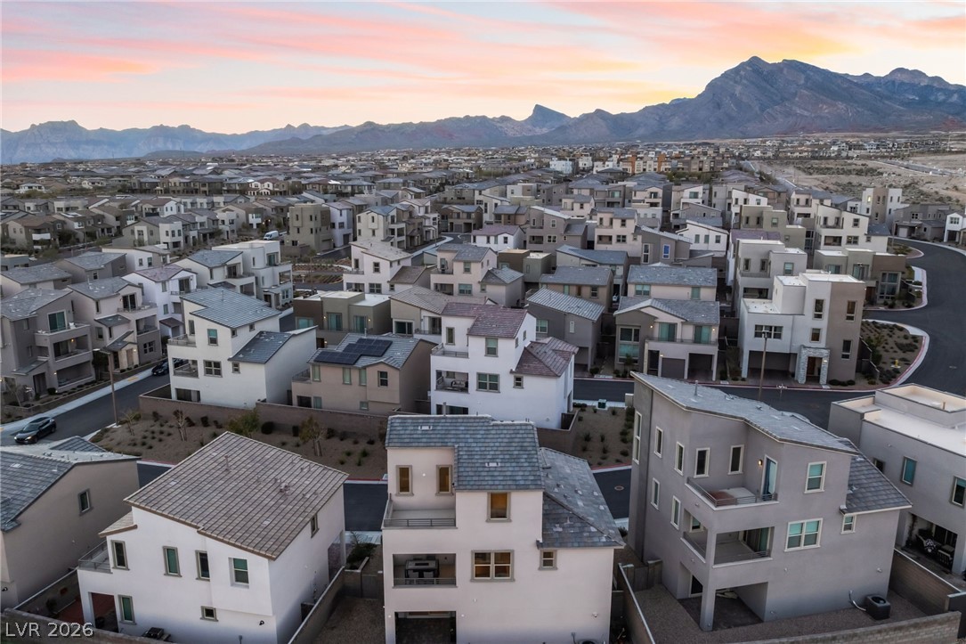 654 Amethyst Point Way Las Vegas, NV 89138 - Photo 47 of 50