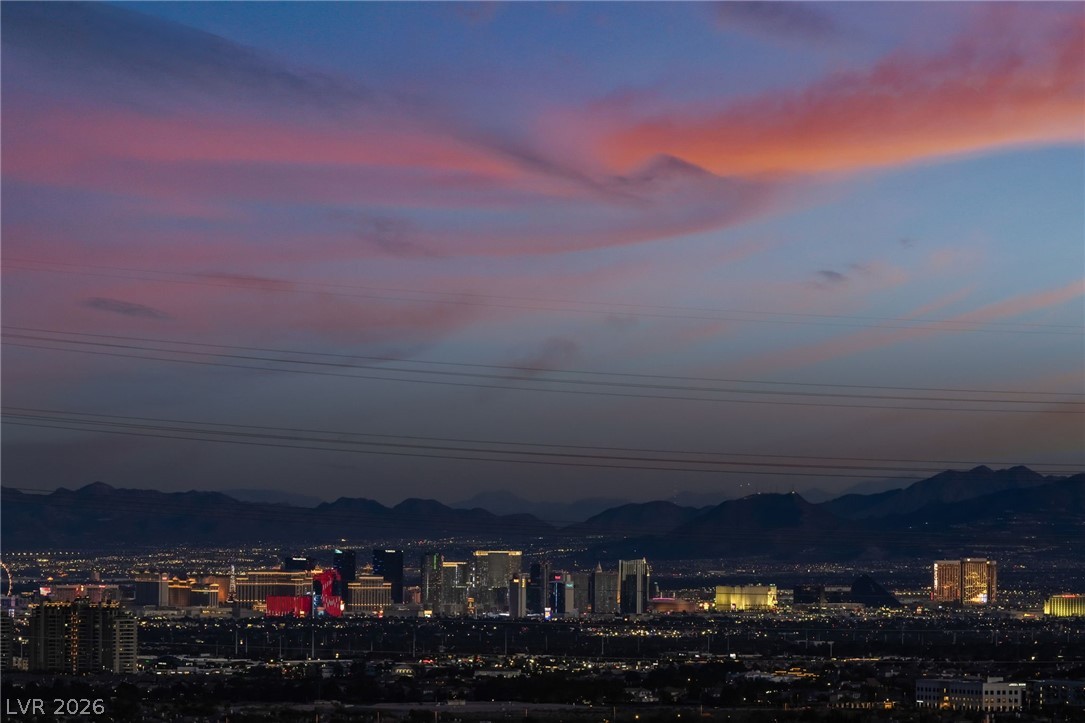 654 Amethyst Point Way Las Vegas, NV 89138 - Photo 7 of 50 From Level 2 & 3