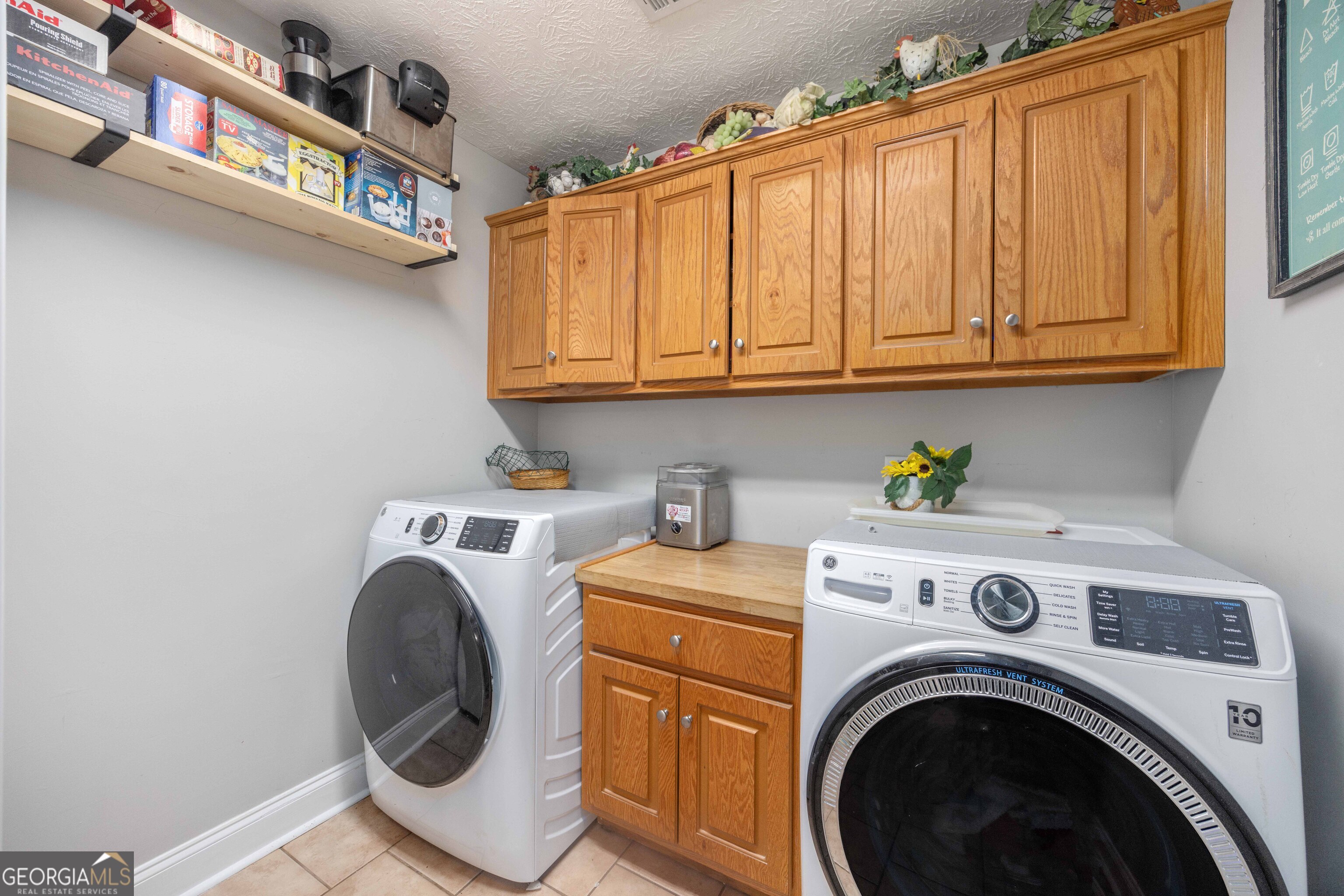 2083 Johnson Mill Road Hamilton, GA 31811 - Photo 10 of 30 a utility room with dryer and washer