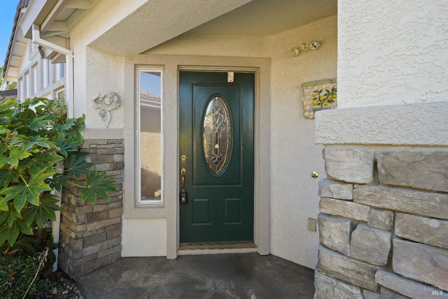 320 Spyglass Drive Rio Vista, CA 94571 - Photo 3 of 48 a front view of a house with garden