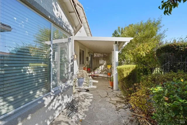 a view of a pathway in outside of the house