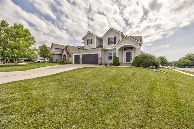 $645,000 | 14017 Haskins Street, Overland Park, KS 66221