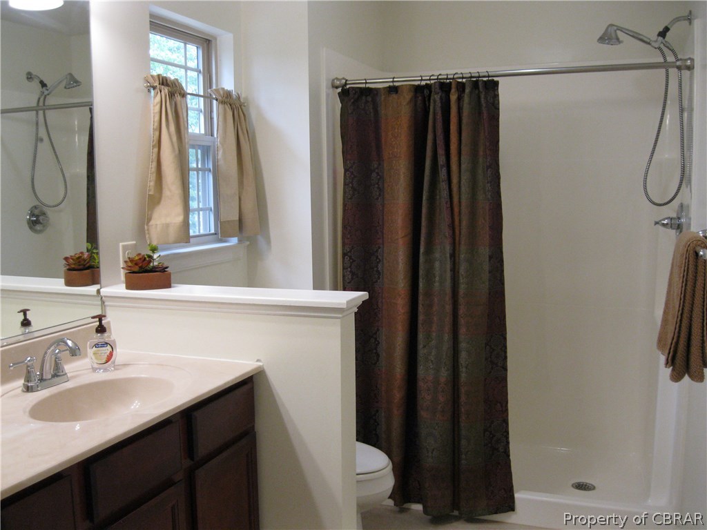 3992 Ordinary Loop Hayes, VA 23072 - Photo 11 of 27 Gallery Image 11