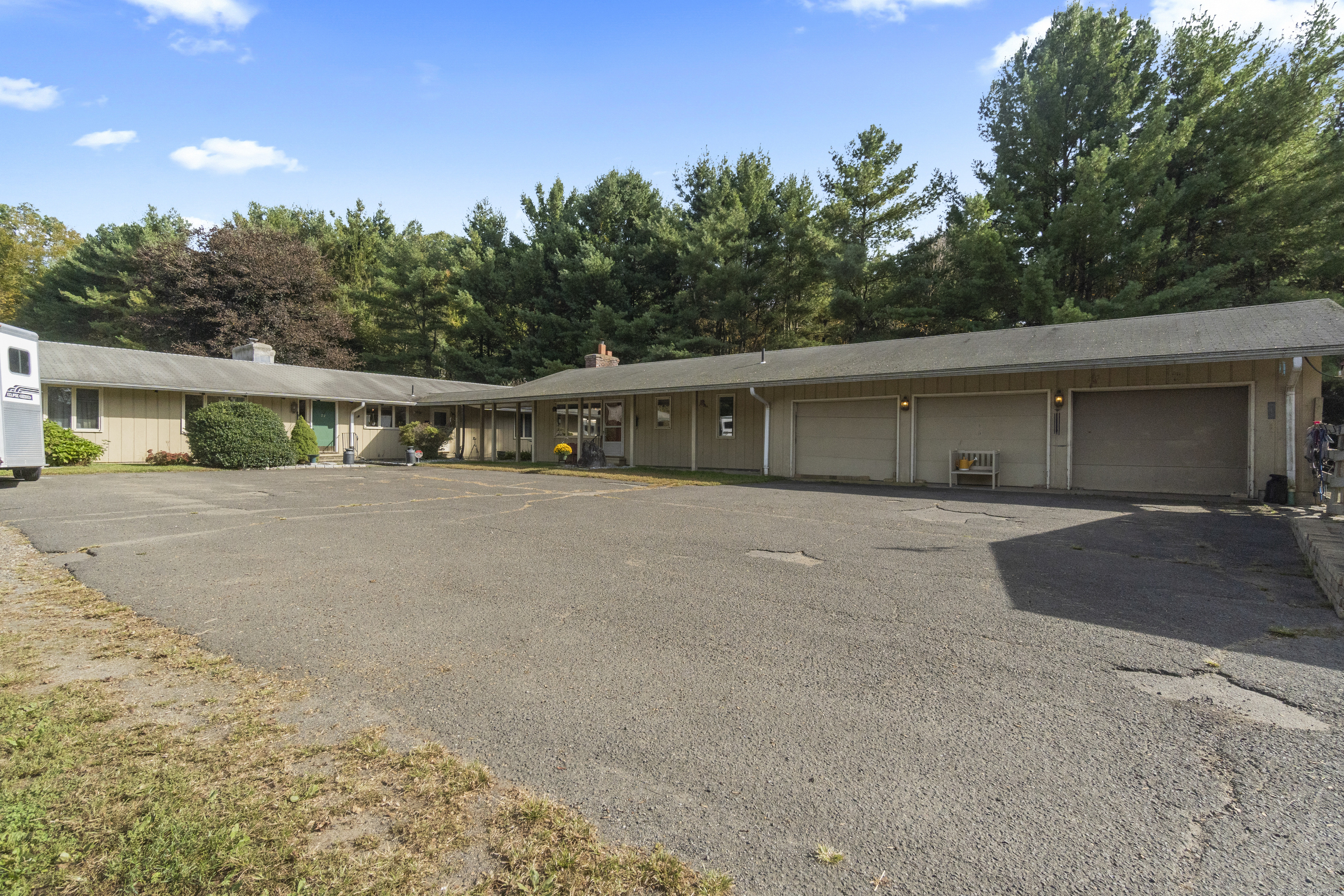 92 Minortown Road Woodbury, CT 06798 - Photo 9 of 40