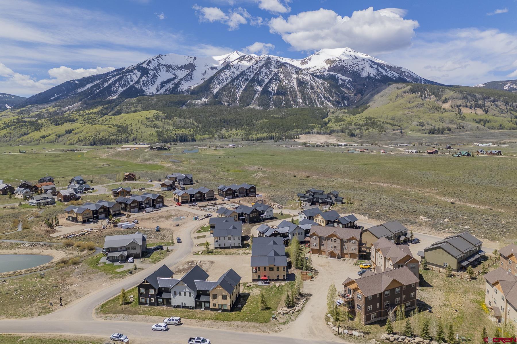 231 Elk Valley Road, Unit 2D Crested Butte, CO 81224 - Photo 34 of 35 a view of a city with an ocean