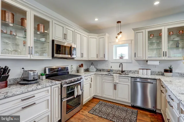 $2,350 | 354 New Holland Avenue, Lancaster, PA 17602