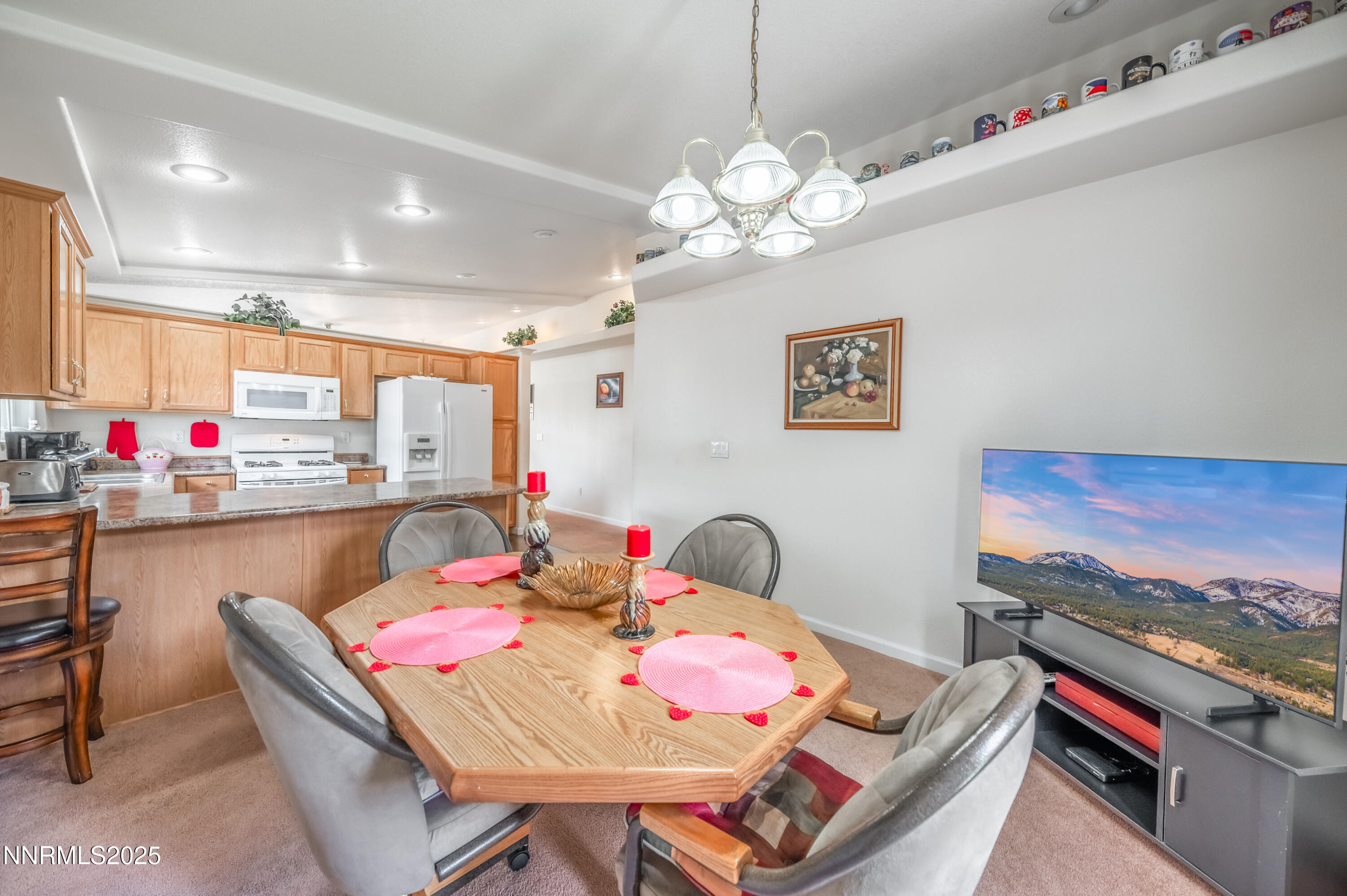 17640 Lake Powell Drive Reno, NV 89508 - Photo 19 of 34 L-1023