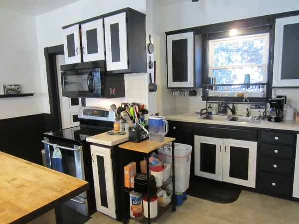 $219,900 | 1004 Wisconsin Avenue, North Fond du Lac, WI 54937