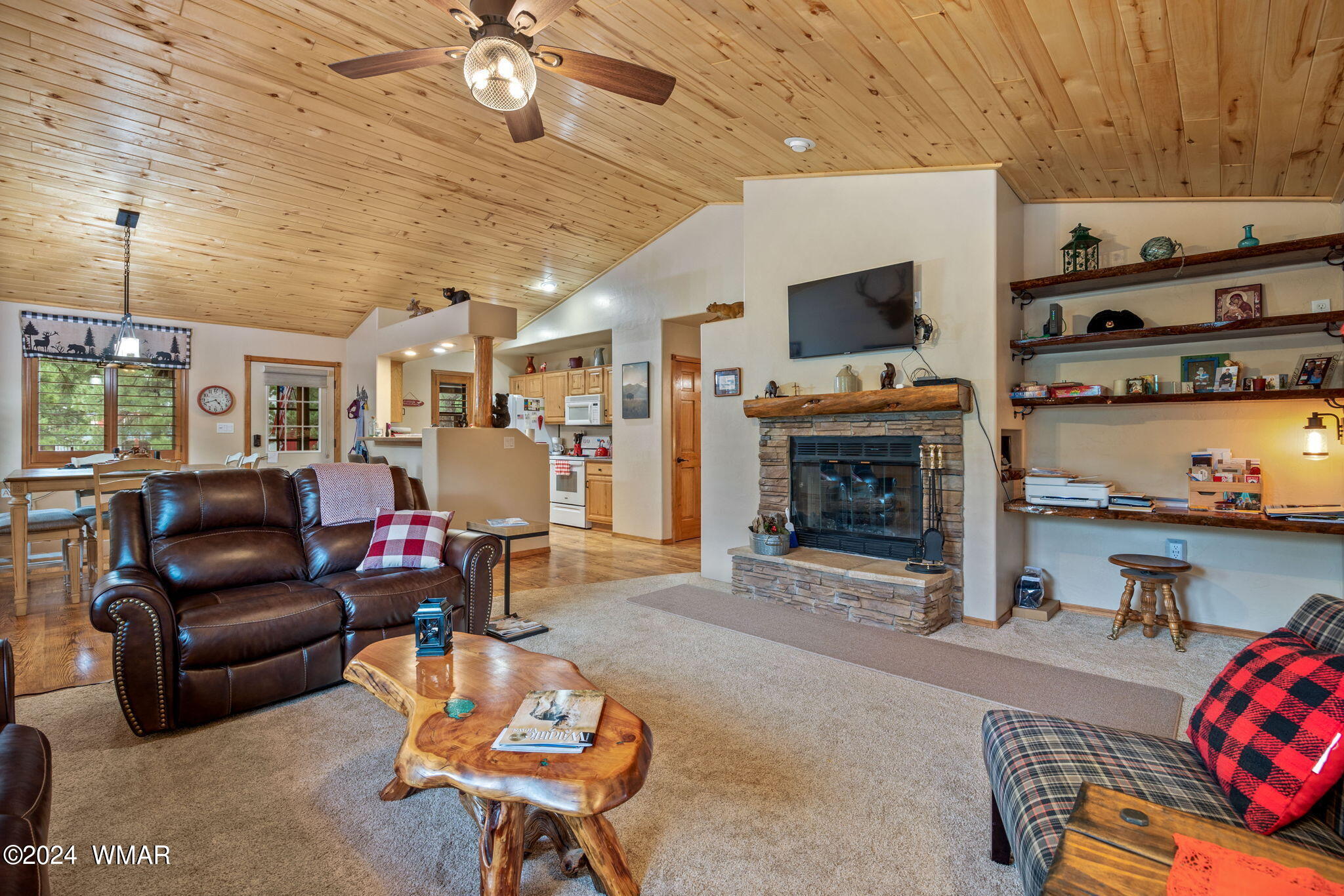 2685 Lodge Loop Overgaard, AZ 85933 - Photo 10 of 28 2685LodgeLoop-Overgaard-AZ-10