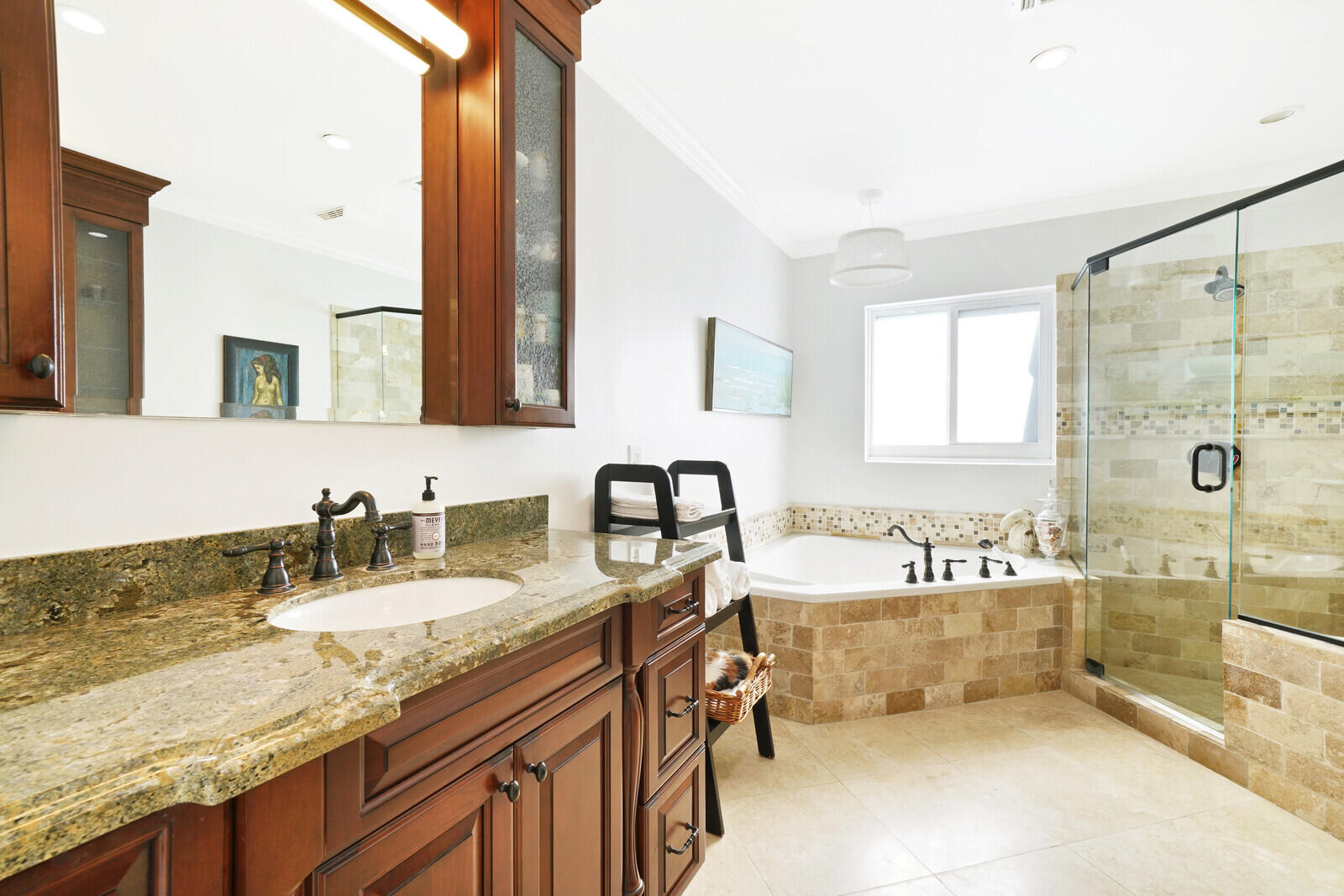 1098 West Royal Palm Road Boca Raton, FL 33486 - Photo 21 of 35 Master Bathroom
