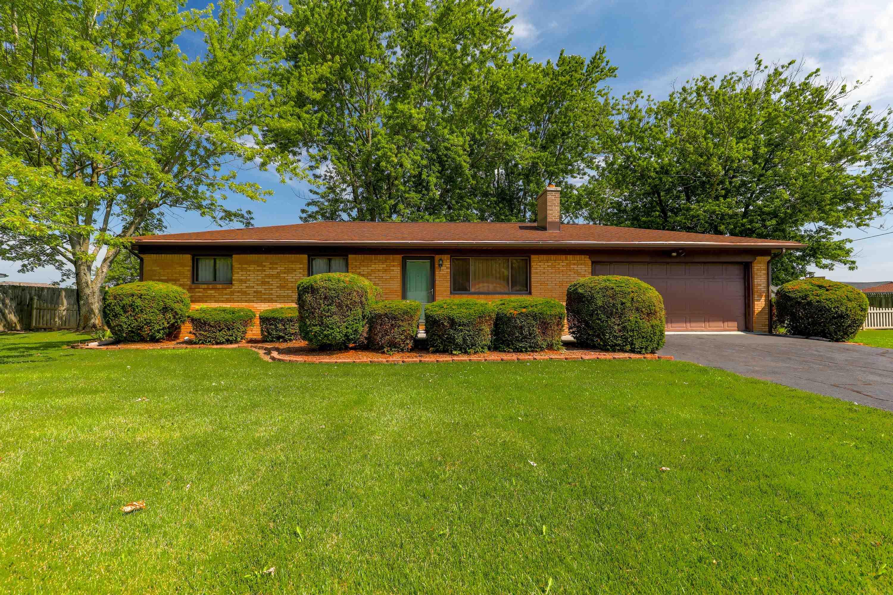 351 East Dustman Road Bluffton, IN 46714 - Photo 2 of 36 Gallery Image 2