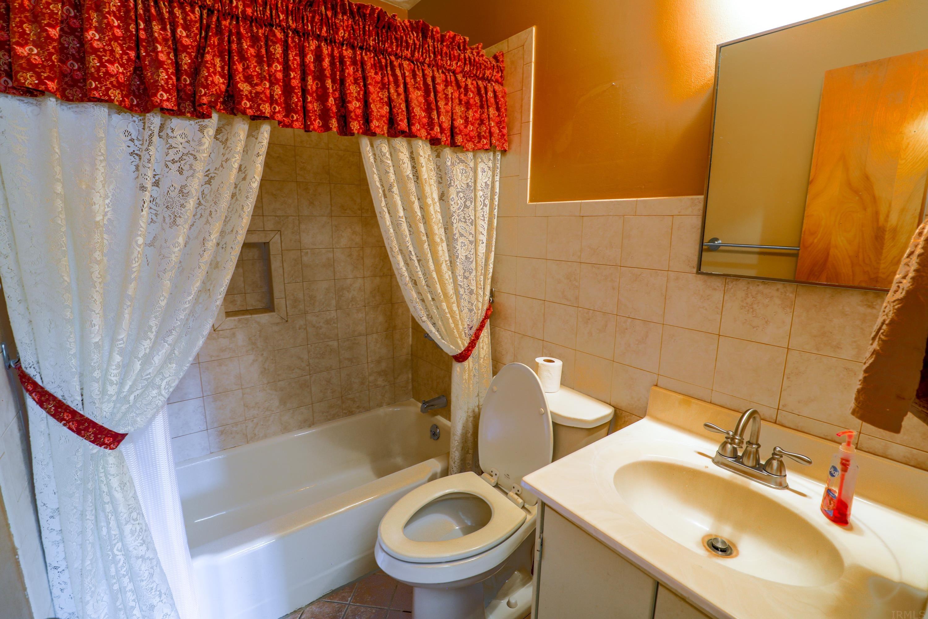 351 East Dustman Road Bluffton, IN 46714 - Photo 25 of 36 Gallery Image 25