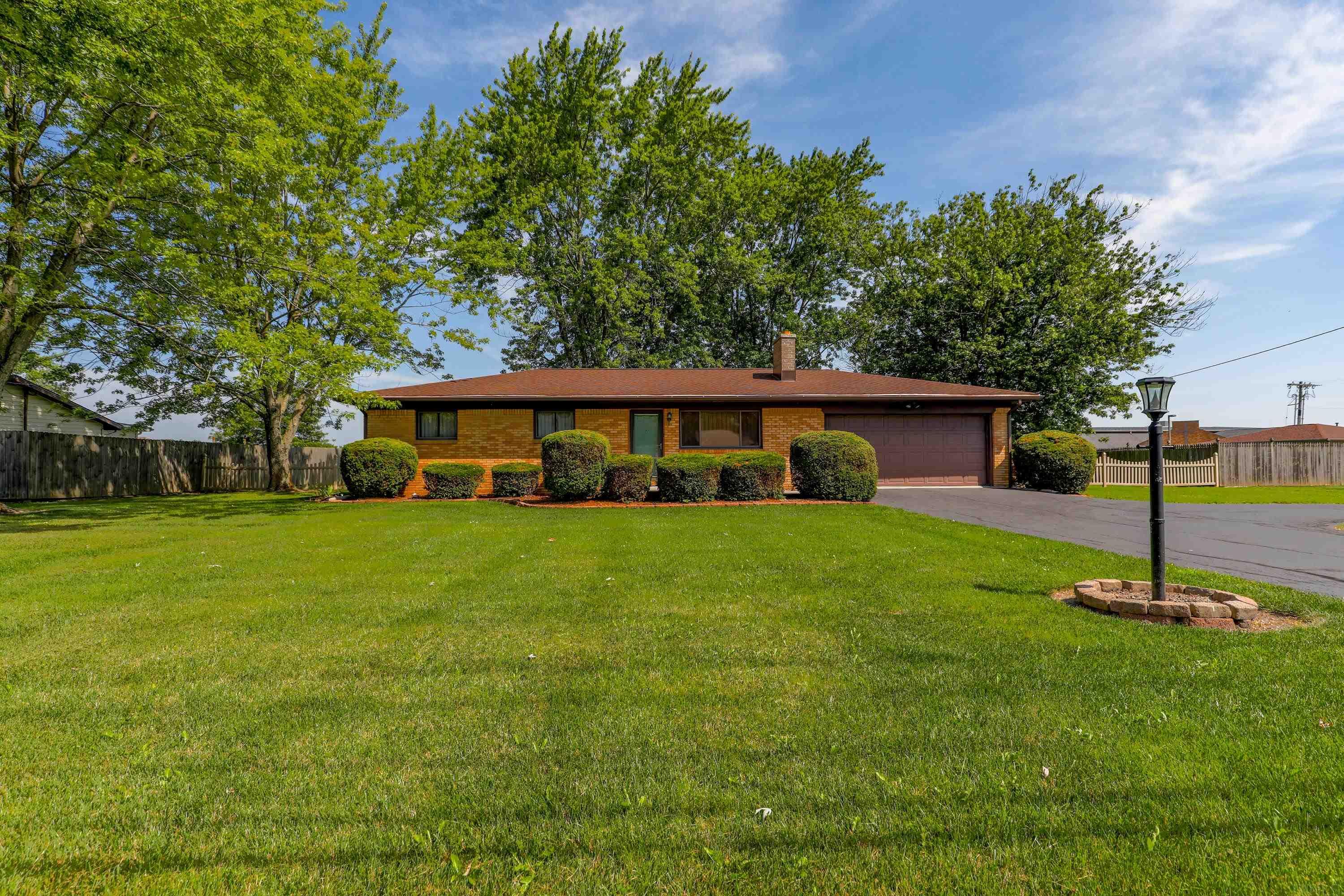 351 East Dustman Road Bluffton, IN 46714 - Photo 3 of 36 Gallery Image 3