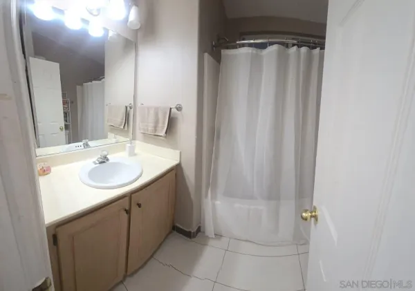 $292,000 | 400 North Melrose Drive, Unit 33, Vista, CA 92083