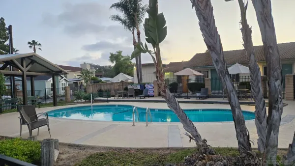 $292,000 | 400 North Melrose Drive, Unit 33, Vista, CA 92083
