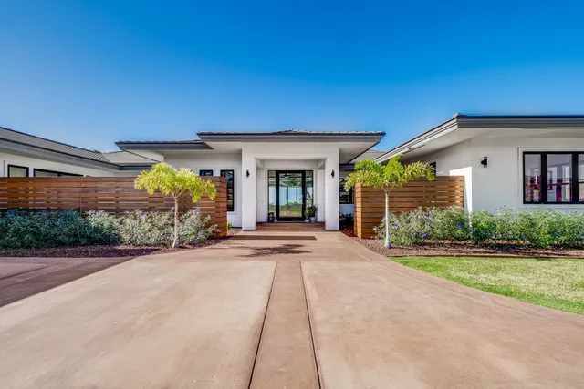 $4,995,000 | 837 Anapuni Loop, Lahaina, HI 96761