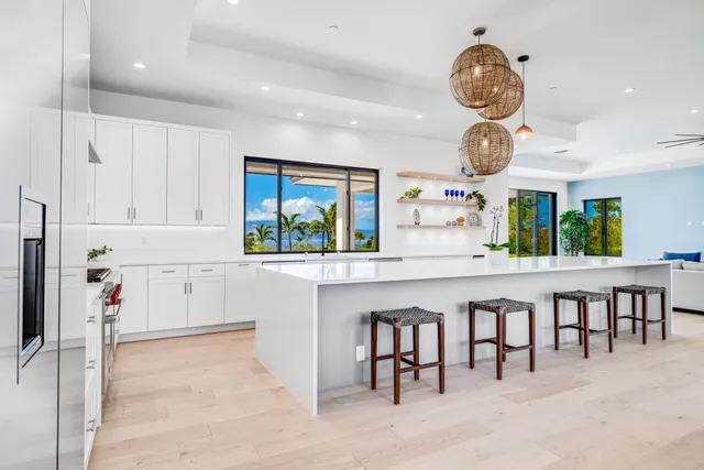 $4,995,000 | 837 Anapuni Loop, Lahaina, HI 96761