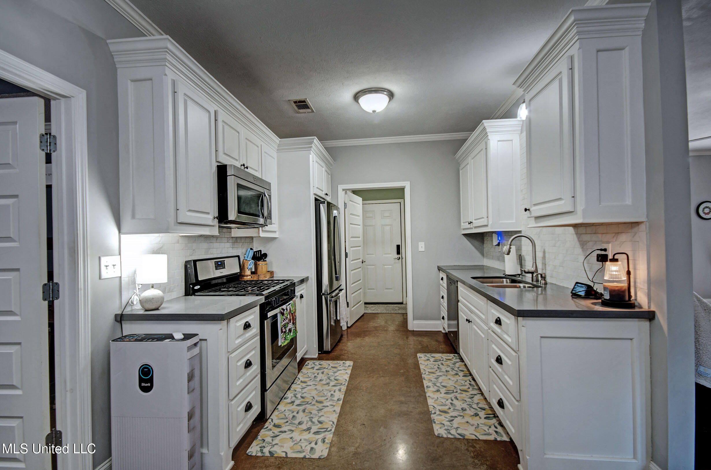 631 Greenfield Ridge Drive Brandon, MS 39042 - Photo 8 of 23 IMGP2615_6_7