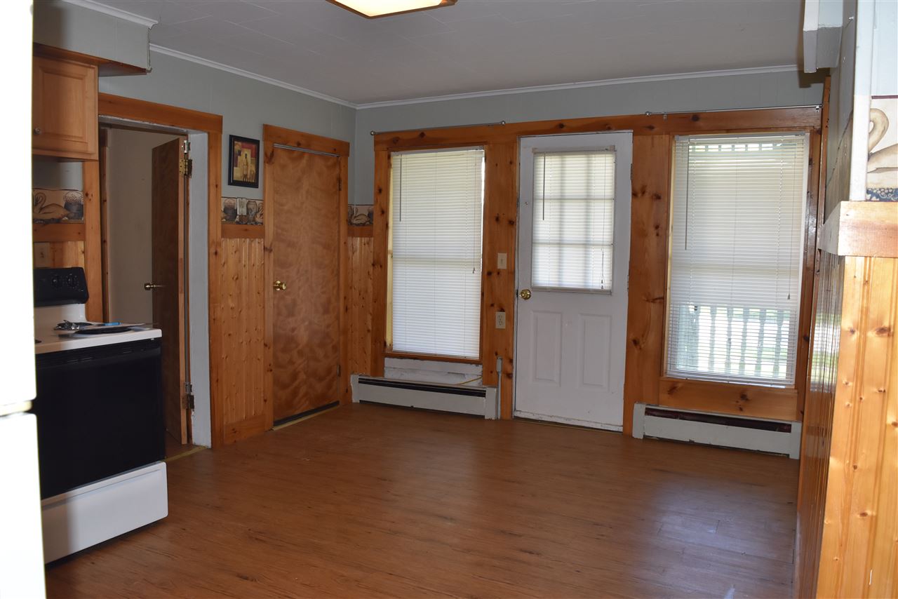 82 Crescent Street Rutland, VT 05701 - Photo 2 of 26
