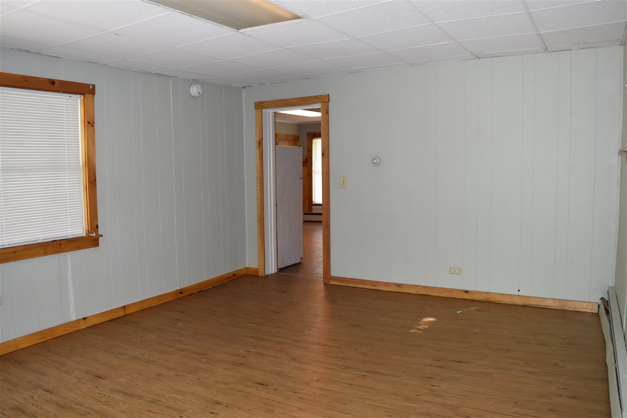 82 Crescent Street Rutland, VT 05701 - Photo 4 of 26