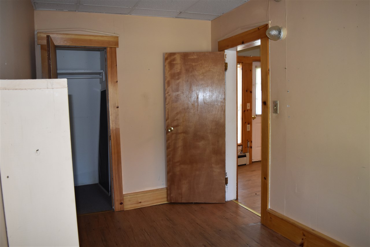 82 Crescent Street Rutland, VT 05701 - Photo 6 of 26