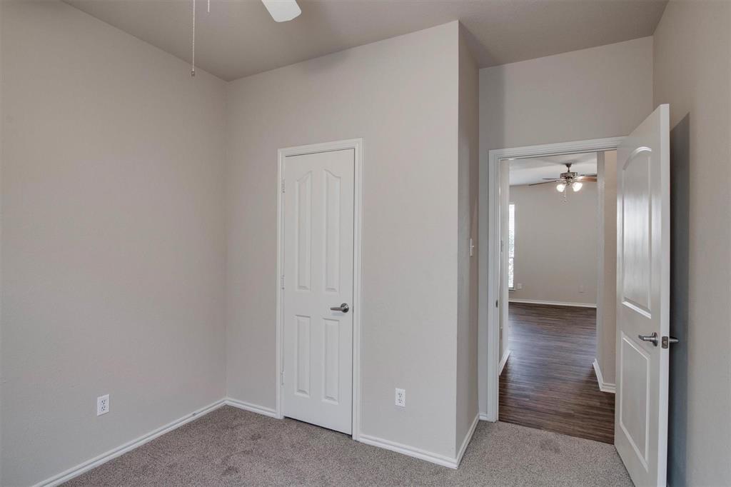 10860 Hawks Landing Road Fort Worth, TX 76052 - Photo 17 of 27