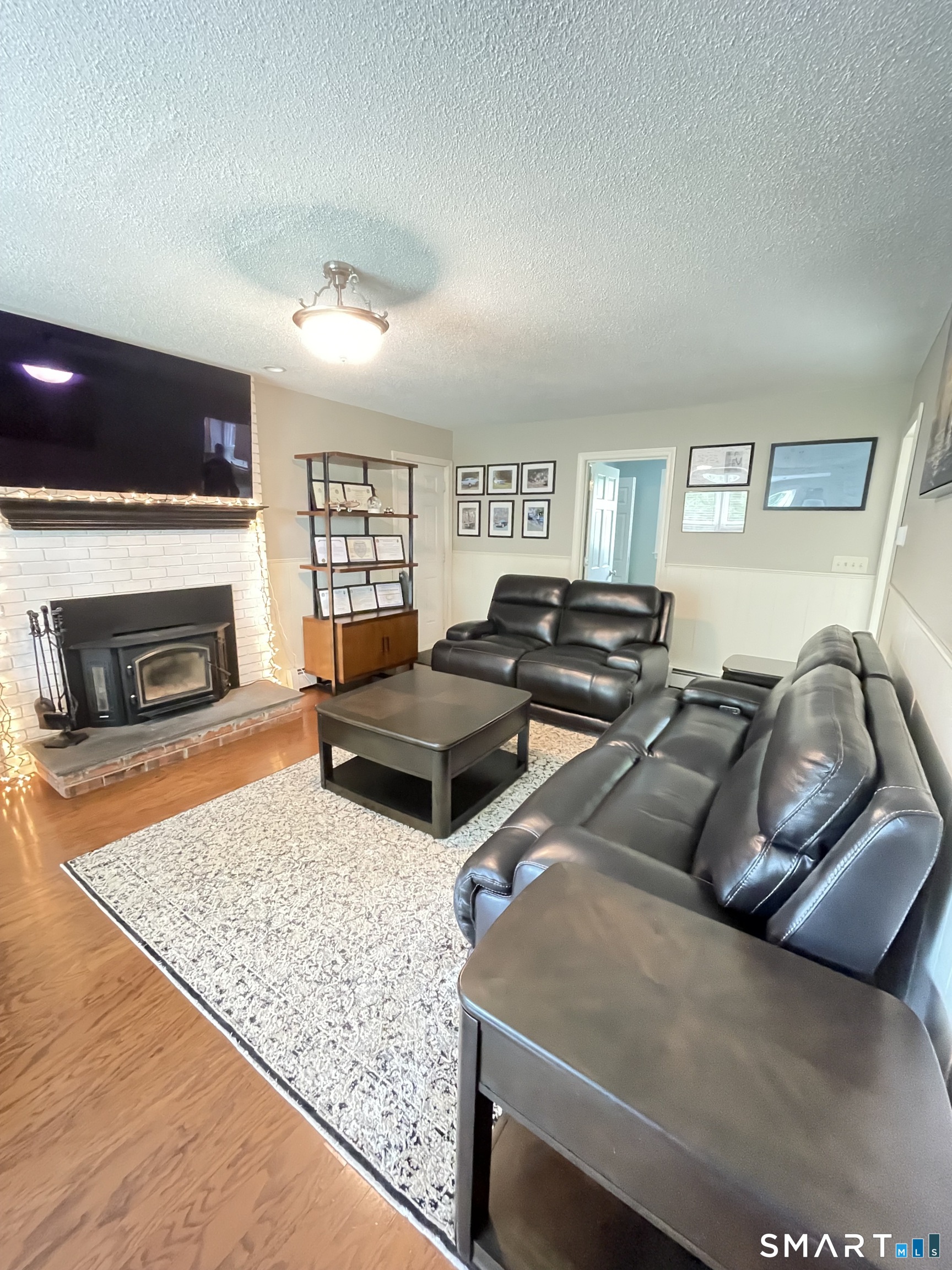 129 Sullivan Road Salem, CT 06420 - Photo 6 of 30 Family Room