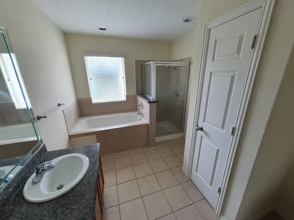 $1,600 | 16020 Fountainview Drive, Unit 2, Montgomery, TX 77356