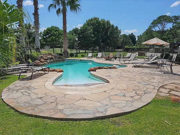 $1,600 | 16020 Fountainview Drive, Unit 2, Montgomery, TX 77356