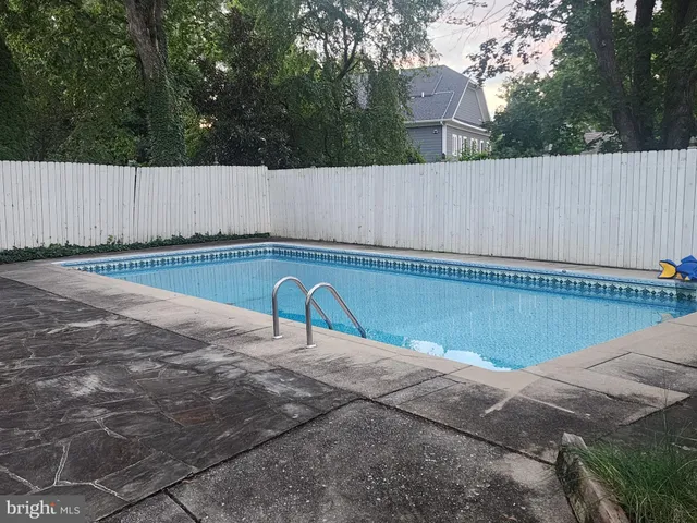 $5,100 | 9804 Broad Street, Bethesda, MD 20814