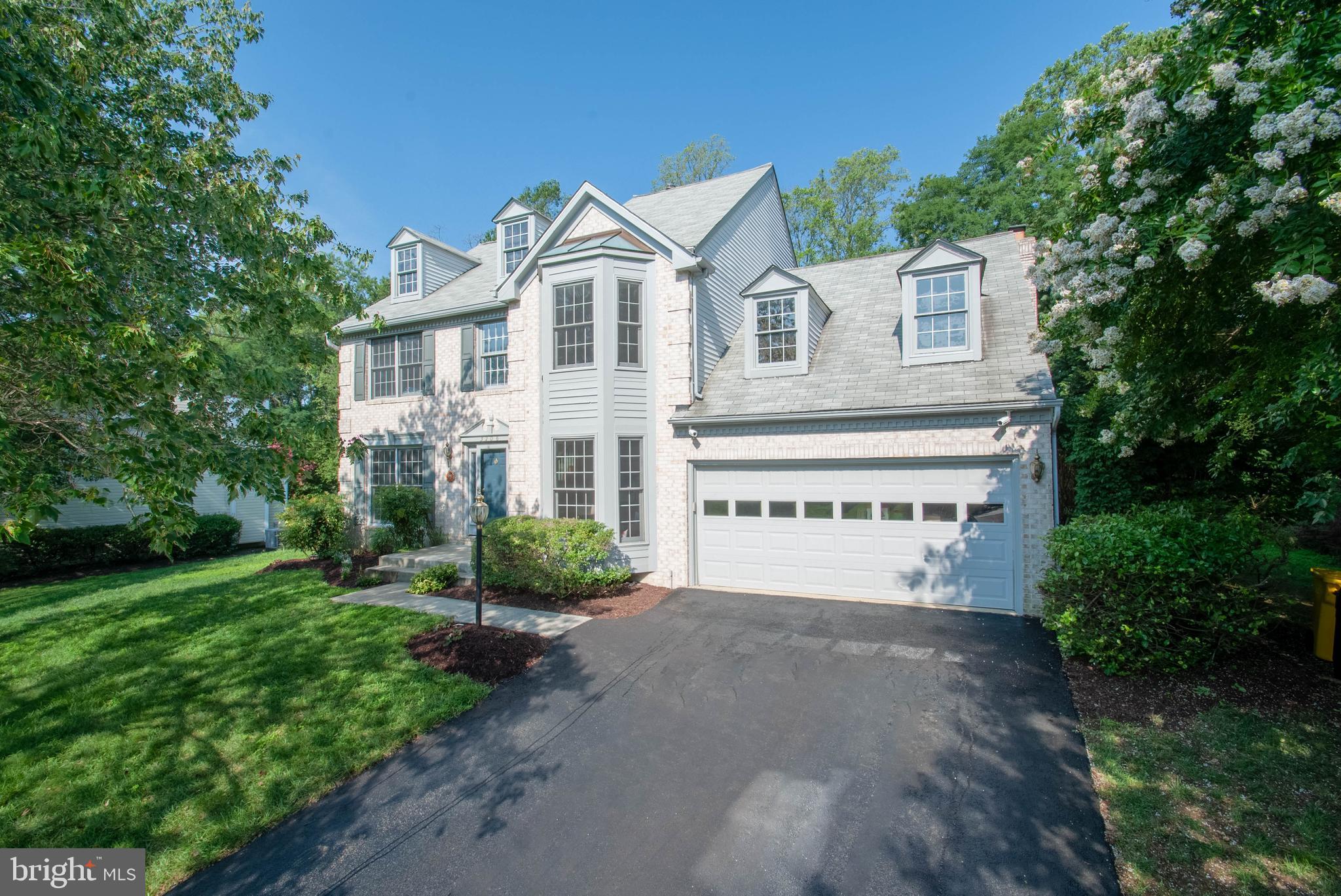 3206 Magnolia Ridge Road Annapolis, MD 21403 - Photo 3 of 43 two car garage