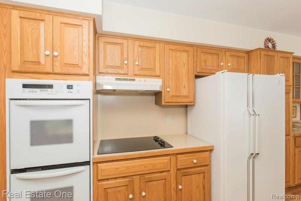 335 Randolph Road Rochester Hills, MI 48309 - Photo 10 of 30