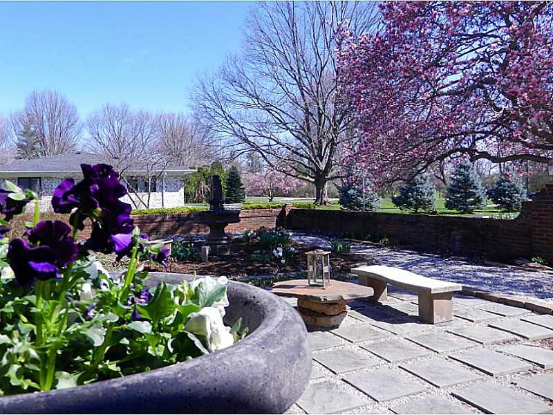 6660 Spring Mill Road Indianapolis, IN 46260 - Photo 3 of 19 Gallery Image 3