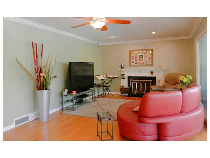 6660 Spring Mill Road Indianapolis, IN 46260 - Photo 7 of 19 Gallery Image 7