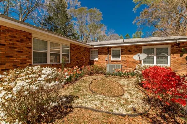 $250,000 | 59138 Spring Valley Road, Bogalusa, LA 70427