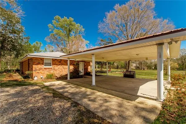 $250,000 | 59138 Spring Valley Road, Bogalusa, LA 70427