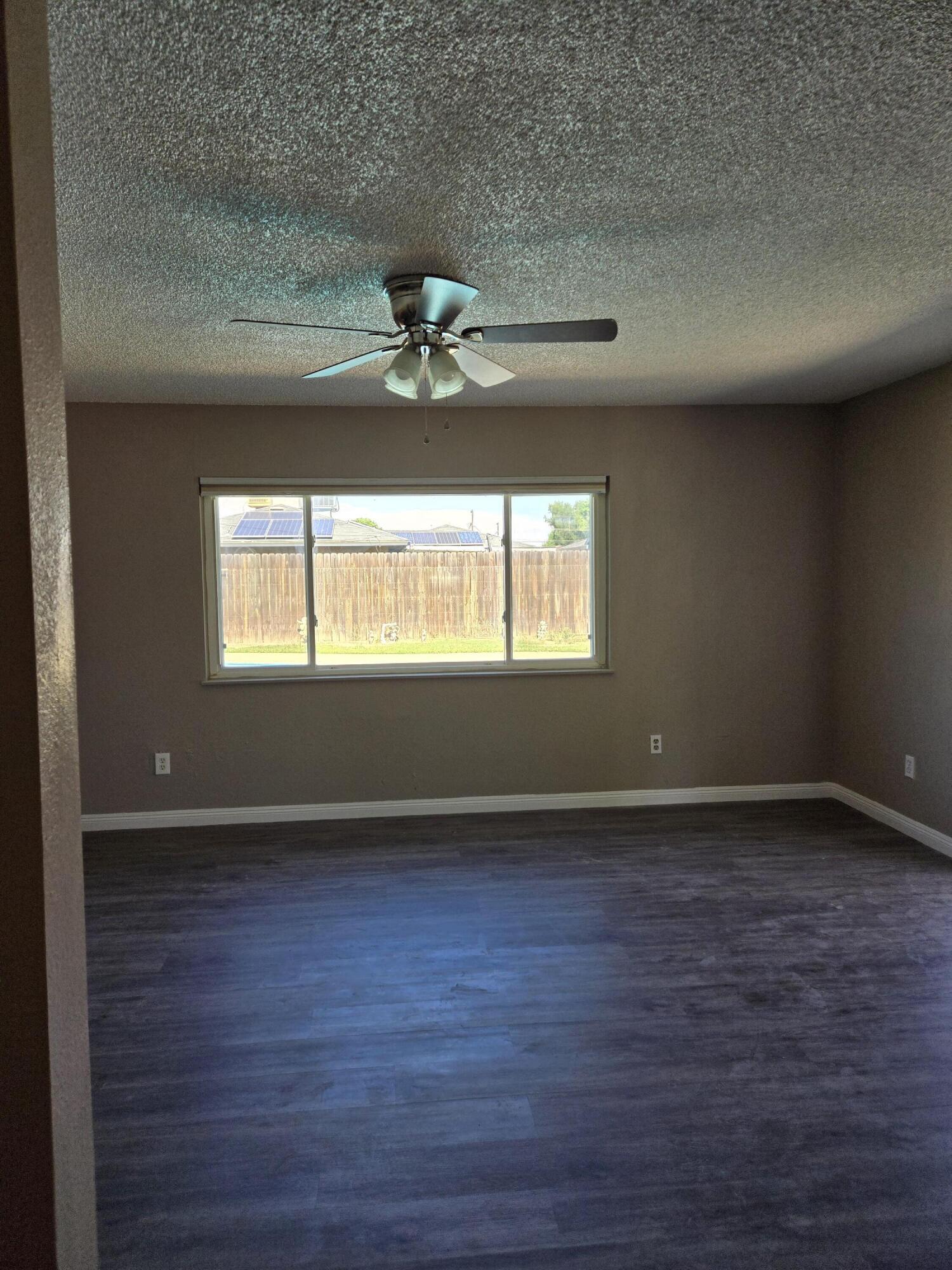 446 West Spring Lane Lemoore, CA 93245 - Photo 6 of 16 20240513_152246