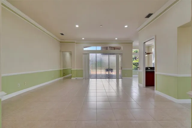 $2,885 | 6507 37th Street East, Sarasota, FL 34243