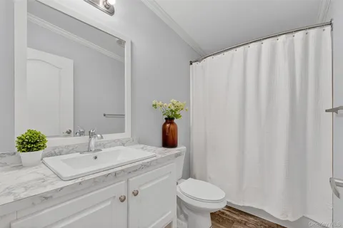 $400,000 | 13 Orlando Drive, Poughkeepsie, NY 12603