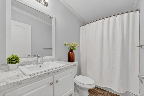 $400,000 | 13 Orlando Drive, Poughkeepsie, NY 12603