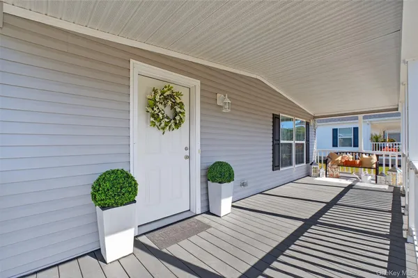 $400,000 | 13 Orlando Drive, Poughkeepsie, NY 12603