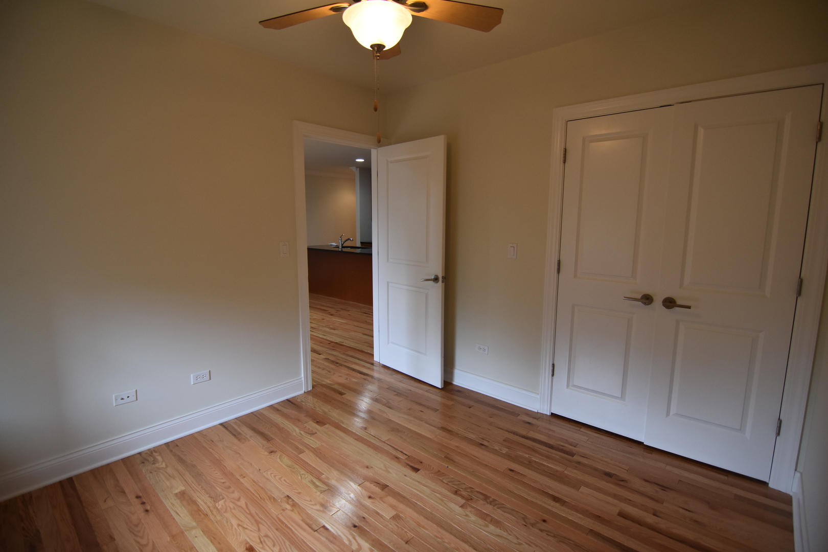 4520 North Beacon Street, Unit 202 Chicago, IL 60640 - Photo 12 of 15