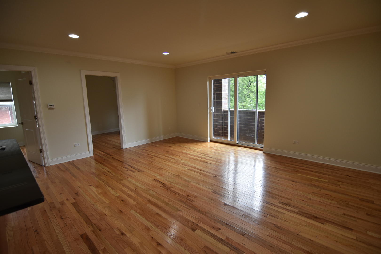 4520 North Beacon Street, Unit 202 Chicago, IL 60640 - Photo 4 of 15