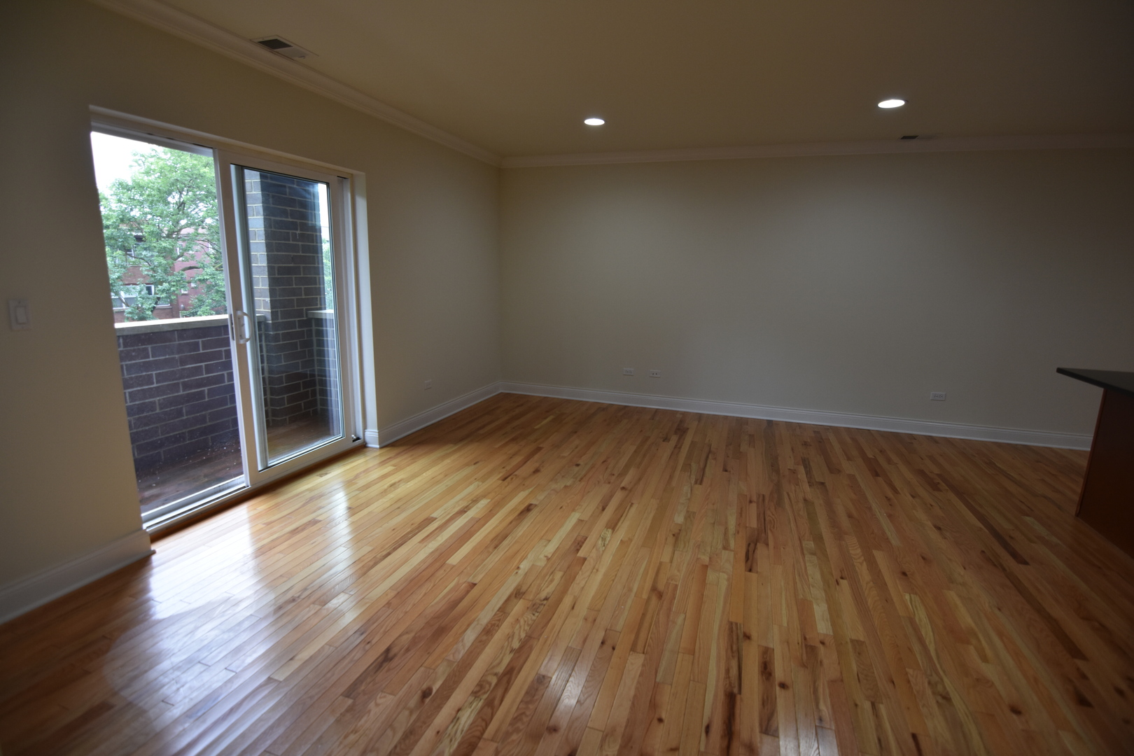4520 North Beacon Street, Unit 202 Chicago, IL 60640 - Photo 5 of 15