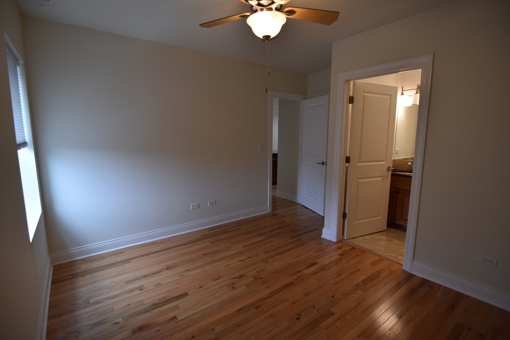 4520 North Beacon Street, Unit 202 Chicago, IL 60640 - Photo 6 of 15